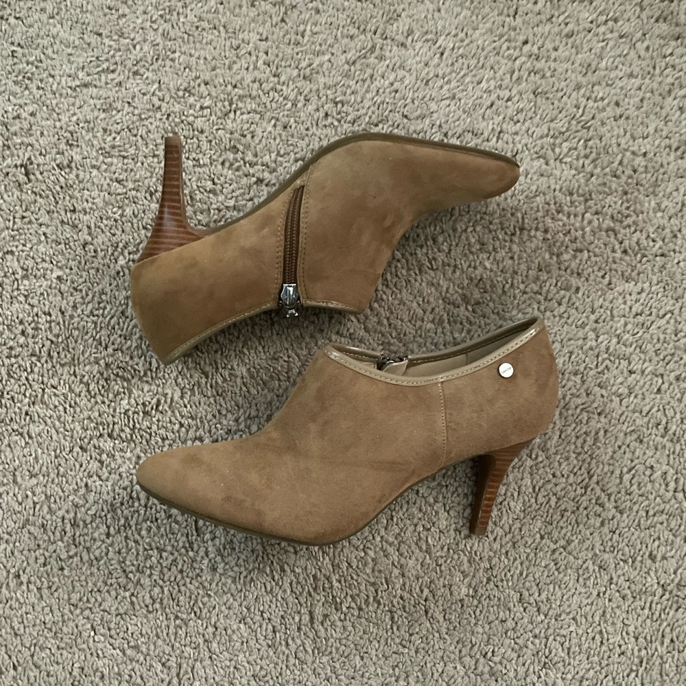 🤎 Brand New Calvin Klein Suede Jenny Booties